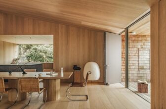 Dune House by Waechter Architecture