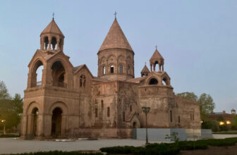 Global church body concerned for Armenian Church amid dispute with state