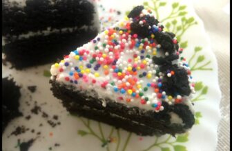 Eggless Chocolate cake without using oven recipe | Eggless chocolate cake with butter cream frosting