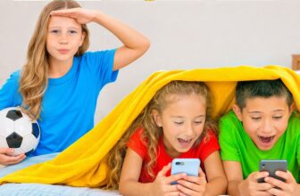 Nastya and Active Games VS phone with friends
