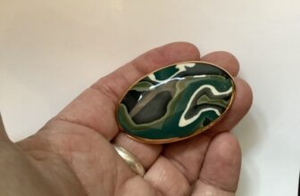 Vintage Channel Island Jewellery Studio Ceramic Pin Brooch 1970s/80s Teal Swirl