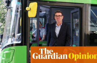 The Guardian view on Andy Burnham’s buses: a blueprint for governing Britain | Editorial