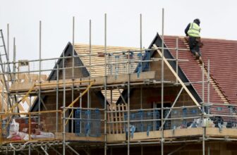 Burnham to give mayors powers to force through building plans