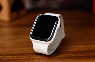 Ceramic Apple Watch may return soom