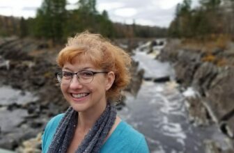 Learn more from Laura Purdie Salas!