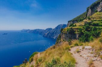 a complete guide to the Amalfi Coast Trail