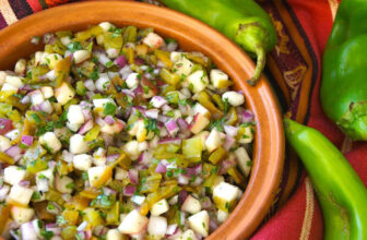 Peach Salsa with Hatch Chiles