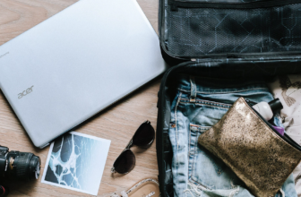 4 Basic Digital Nomad Packing List for Women