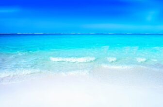 Best Beach Destinations in October: Tropical Getaways to Fall For