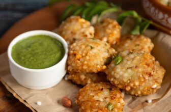 Crispy Sabudana Vada: Tapioca Pearl Fritters