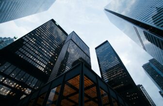 Canada’s Credit Divide: Balances Soar In East, Defaults Rise In Ontario