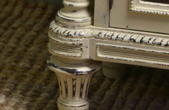 How To Chalk Paint Furniture