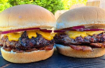 Cheddar Bacon Burgers – Life’s A Tomato