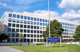 FAA issues proposal to modernize onboard emergency medical kits