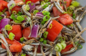 Ensaladang Dilis (Tomato and Onion Salad with Dried Anchovies)