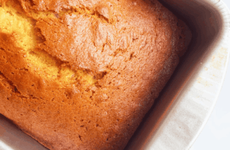 Easy Classic Banana Bread Recipe