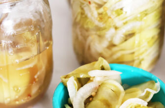 Quick Green Tomato Pickles