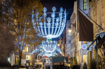 Best London Christmas Lights Walking Route 2025