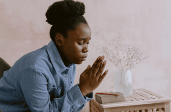 3 Scriptures to Pray Over Your Finances This Month