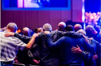 How to Pray When God Feels Silent: 7 Biblical Keys (KJV)