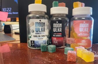 MoonWlkr Review 2026 | My take on effects & flavors