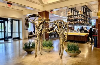 Saint Kate The Arts Hotel Milwaukee Review: Artsy Boutique