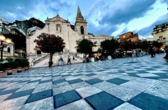 The World Is A Book – Family Travel | Tips