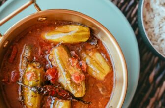 Tel Potol Recipe | Authentic Bengali Pointed Gourd Curry