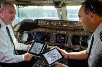 United Airlines puts iPads in cockpits