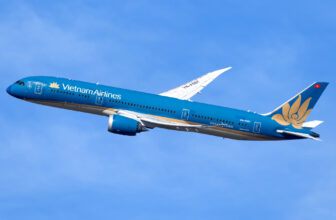 Investigators probe Vietnam Airlines 787 runway overrun and tail strike in Munich