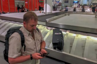 Airport Luggage Tag Scam: Protect Checked Bags in 2026