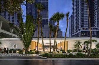 Apple invites retail workers to pitch in with iPhone event support