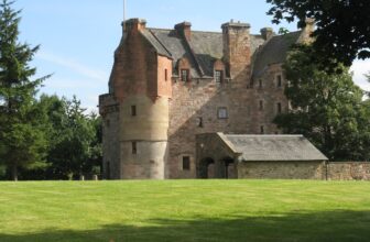 The most amazing homes for rent on Airbnb UK