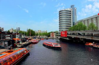 Canal cruise Amsterdam: choosing between route or departure time
