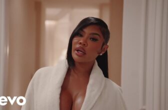 Chinese Kitty Returns With Confident “Face Card” Single
