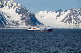 What’s It Like to Go on a Svalbard Cruise? – Wild Junket