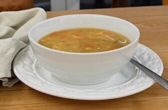 A very simple soup using a pack of frozen mixed vegetables.