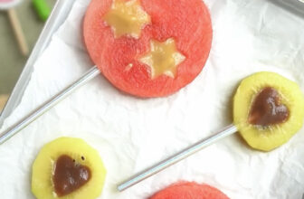 Holle Kitchen – Homemade Mini Fruit Lollies