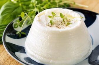 Easy Homemade Ricotta Cheese (30 Minutes, 3 Ingredients)