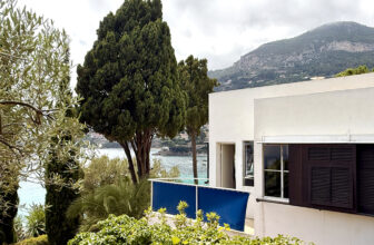 Modernist Architecture + Interior Design