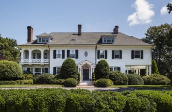 Step Inside a Beautiful New Canaan Home by Mark Cunningham