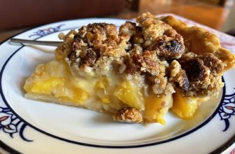 Early Peaches in a Pie