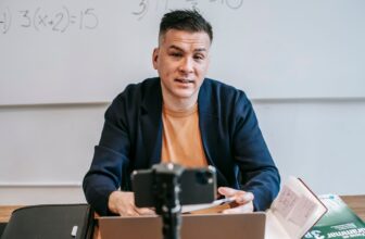 15 Side Hustle Ideas For Teachers To Earn Extra Money