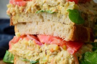 Smashed Chickpea Salad – The Stingy Vegan