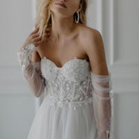 Sheer Ruffled Gloves