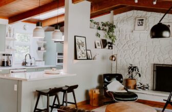 Take a Tour of This 1950s House