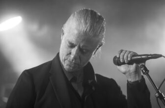 Interpol at Mercury Lounge [photos + review]