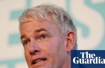 Small boat arrivals are ‘wealthy men’ who do not deserve help, says Reform’s Danny Kruger | Reform UK