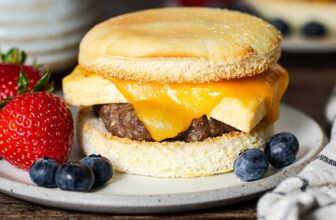 Gluten-Free Breakfast Sandwiches (Make Ahead + FF)