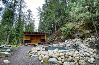 Halfway Hot Springs BC – Take A Dip On The Wild Side
